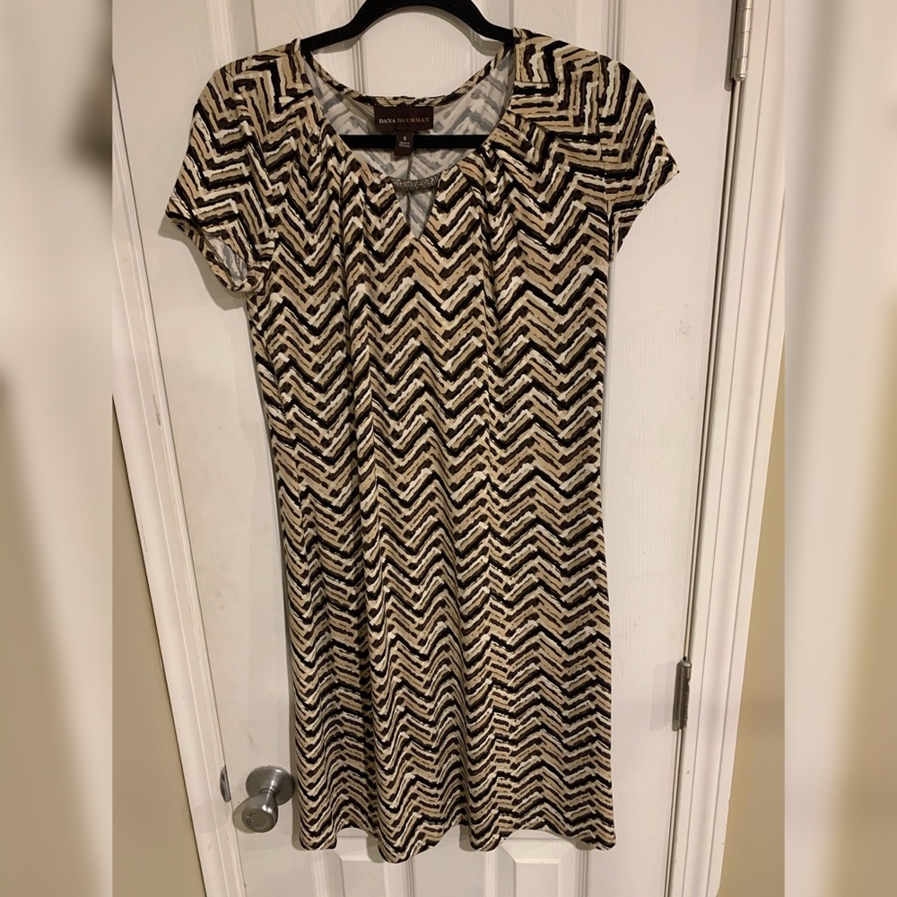 Dana Buchman Shift Dress - Size Small
